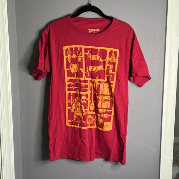 Lootcrate Exclusive Red Dungeons and Dragons Short Sleeve T Shirt Size Small - Picture 7 of 7